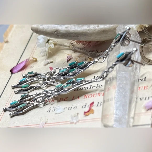 Artisan Native American Sterling Silver Turquoise Chandelier Dangle Earrings - Picture 9 of 10